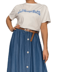 T-shirt blanc ''La vie est belle'' pour femme avec ceinture.