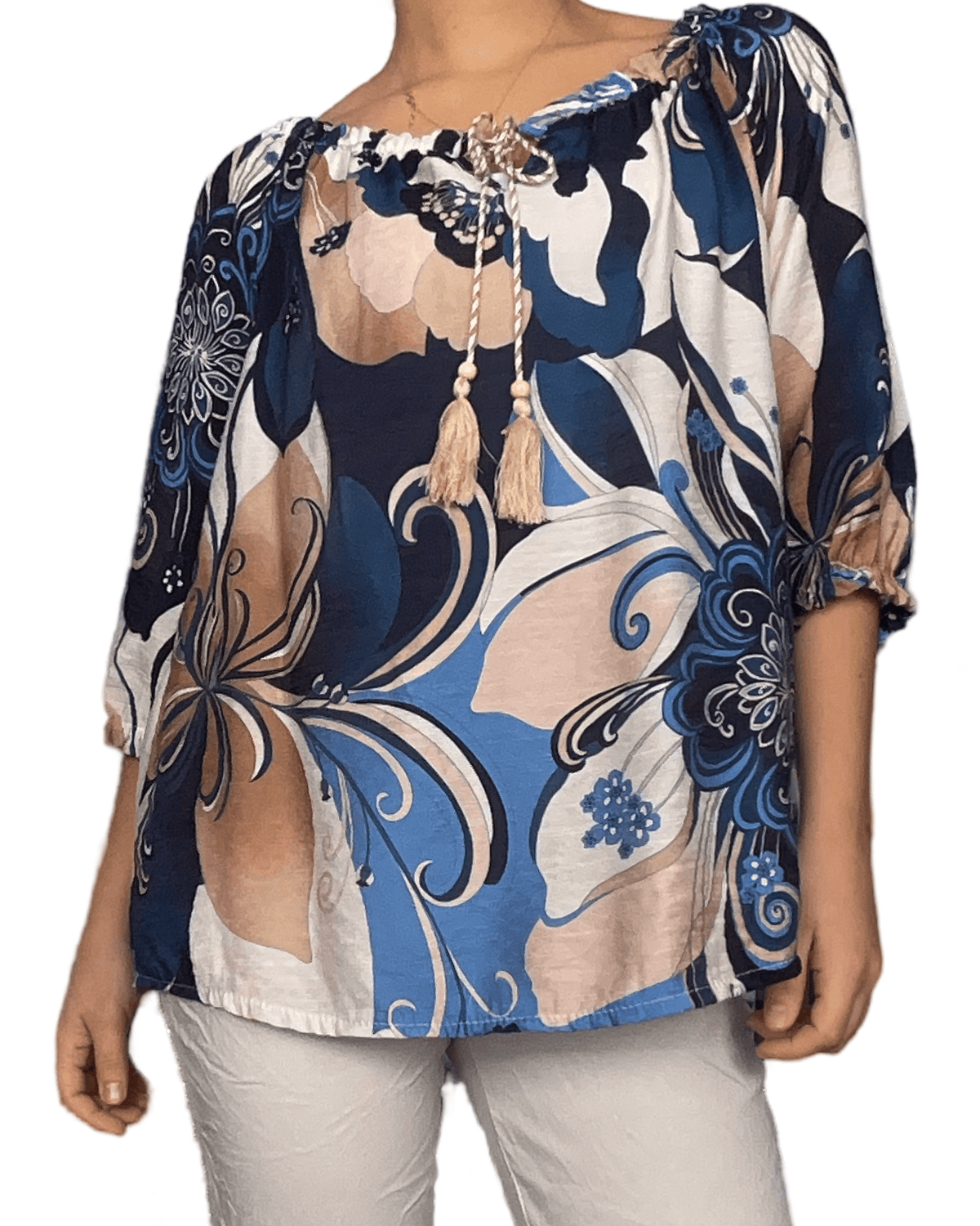 Blouse avec imprimé floral beige et marine pour femme.