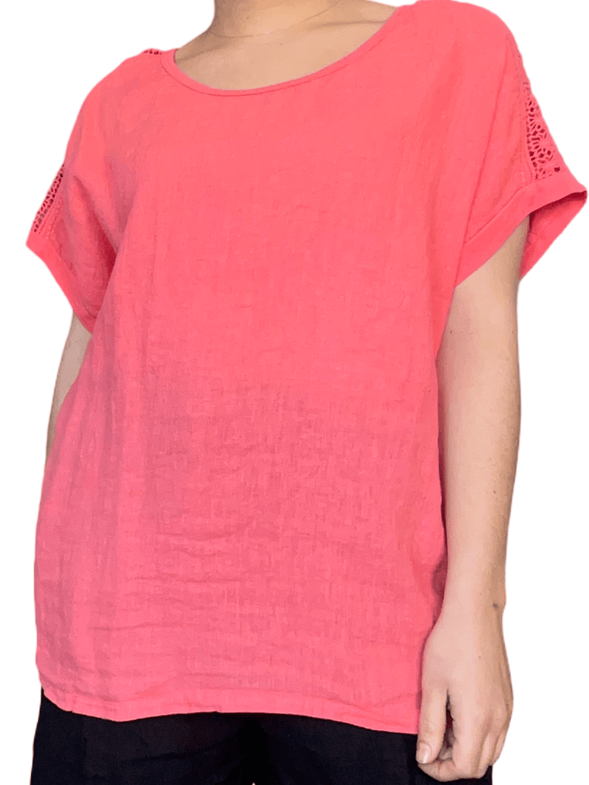T-shirt corail avec dentelle pour femme.