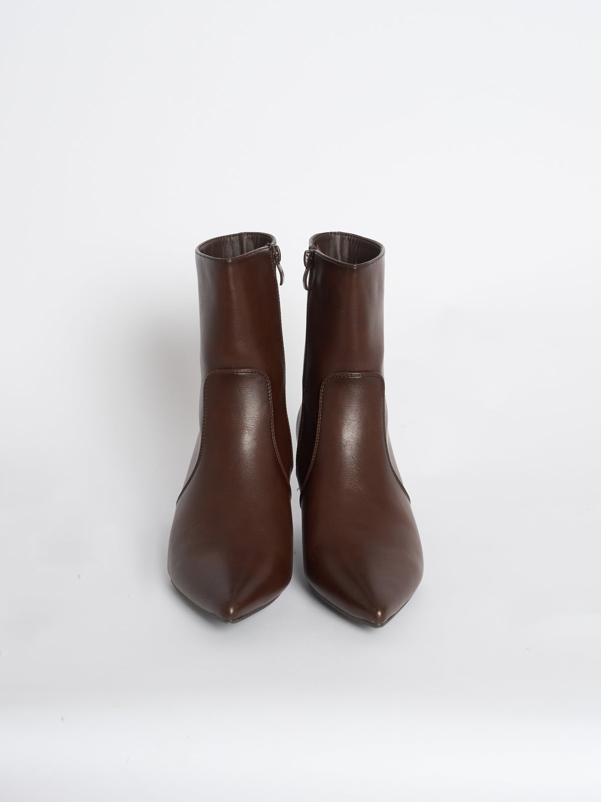 Botte brune en cuir végan