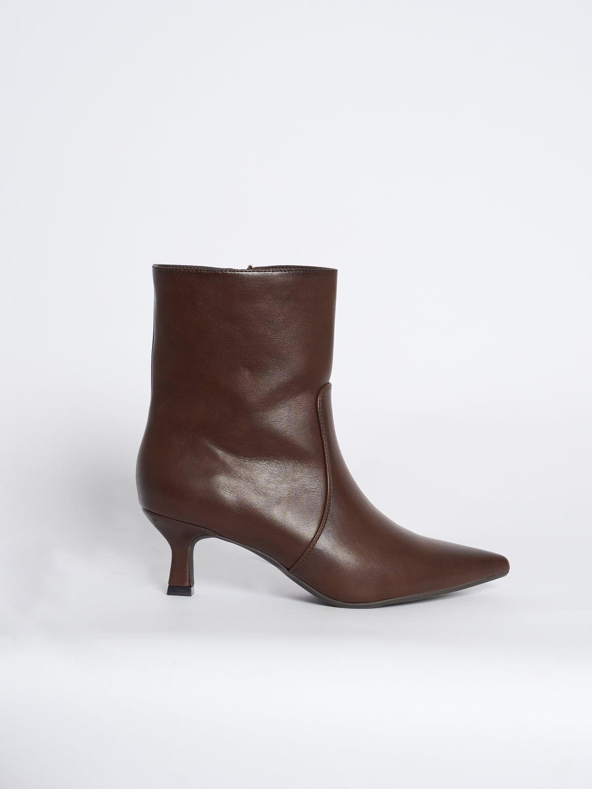 Botte brune en cuir végan