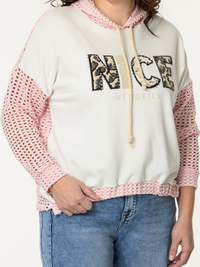 Chandail blanc et rose avec imprimé ''Nice memories''