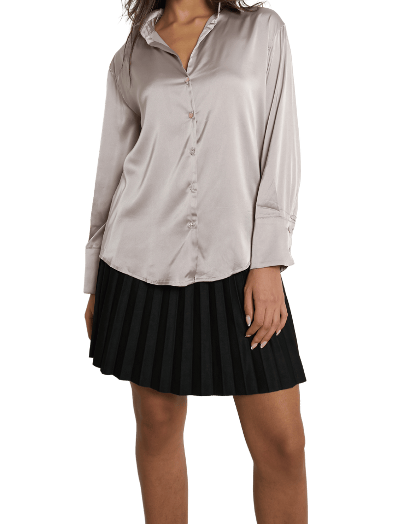 NEW - Chemise satinée grège à manche longue