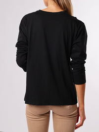 NEW - Chandail noir avec fleur texturée blanche