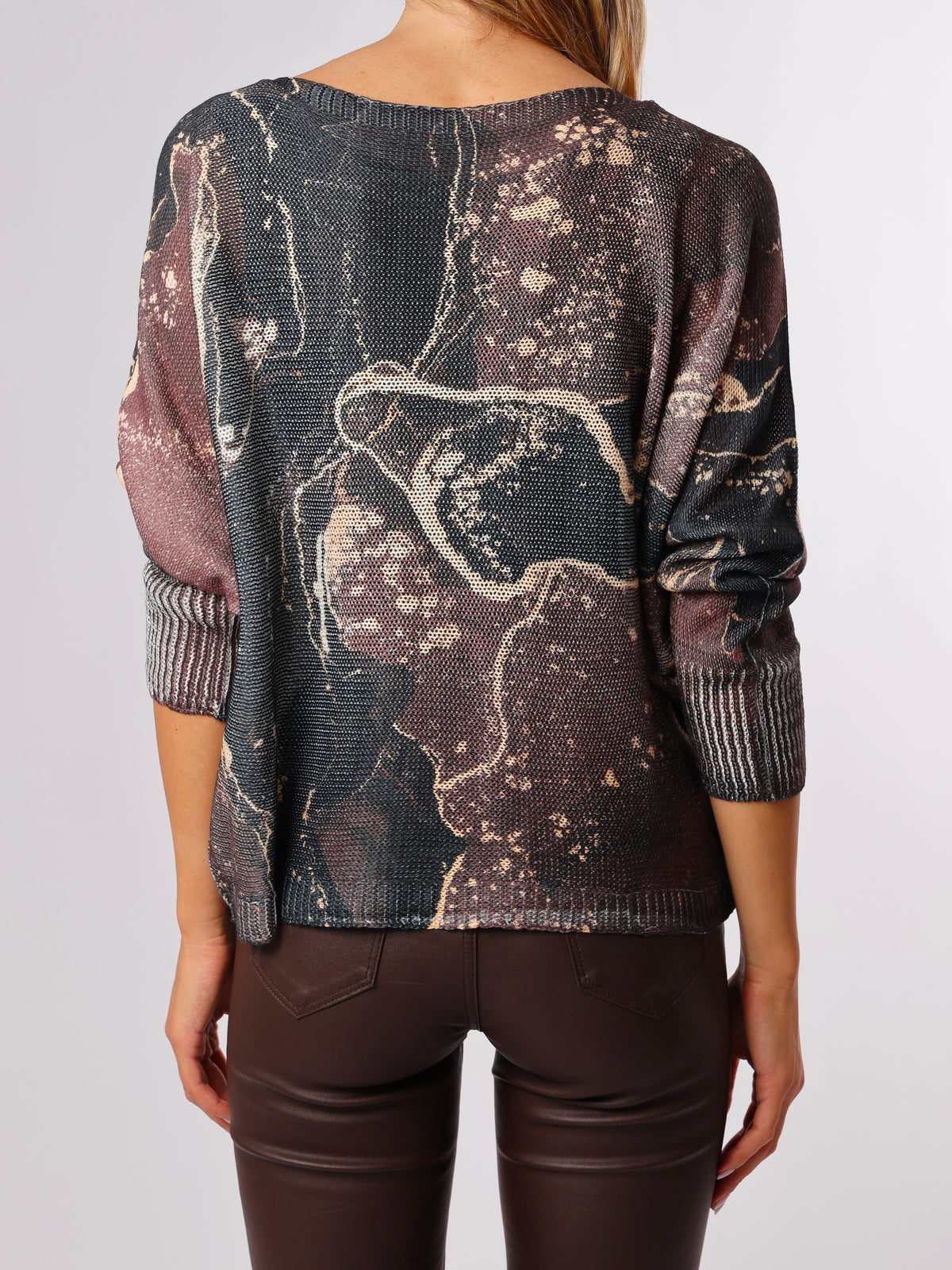 NEW - Chandail en mailles avec imprimé abstrait noir et brun