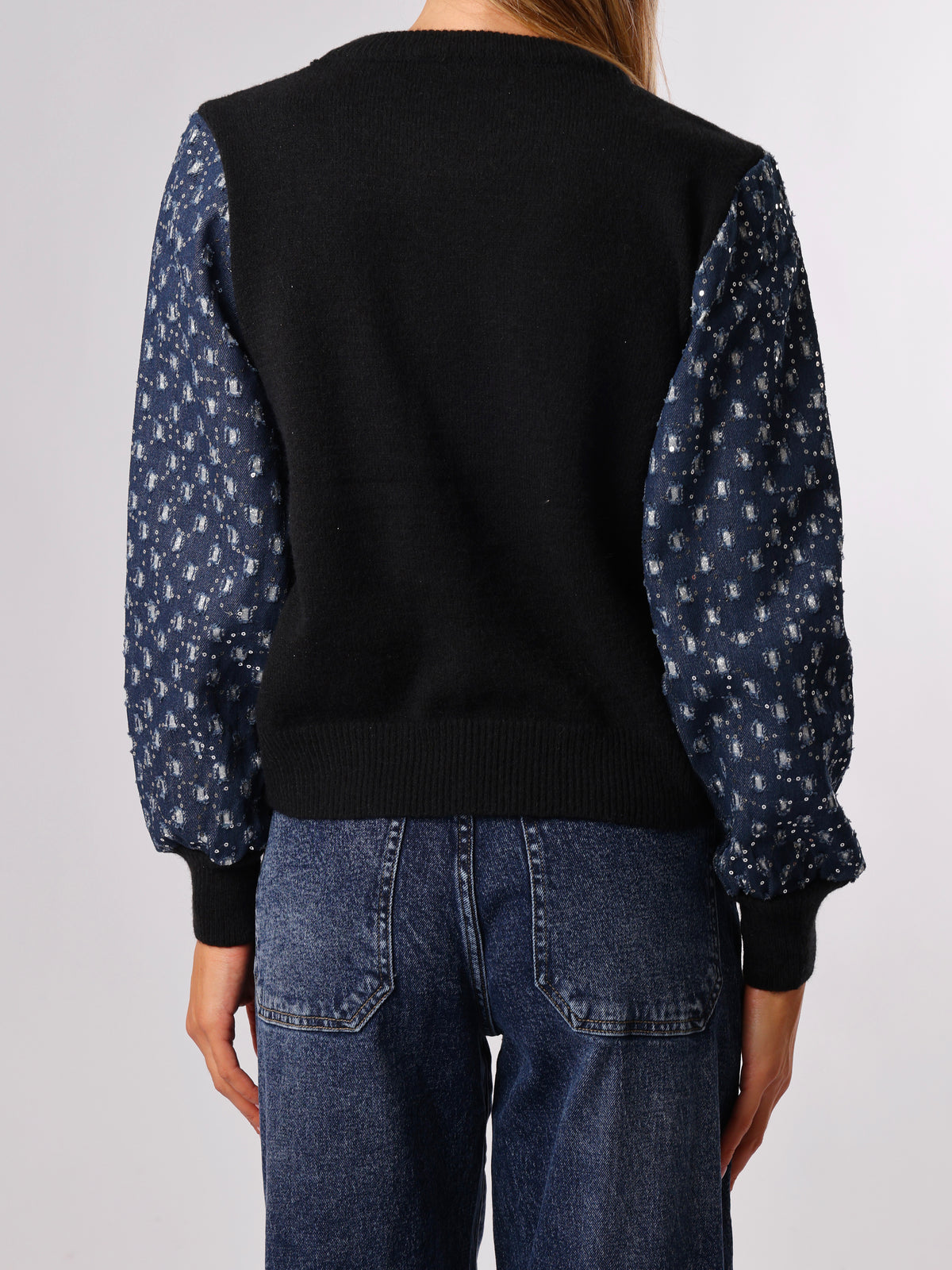 NEW - Chandail noir uni à manche en jeans