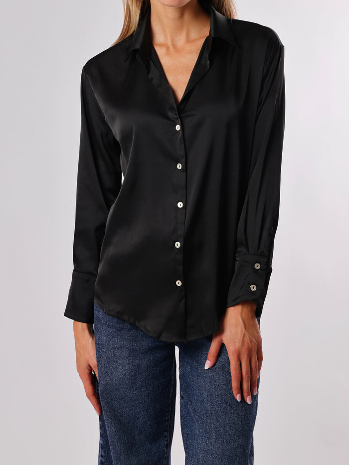 NEW - Chemise satinée noire à manche longue
