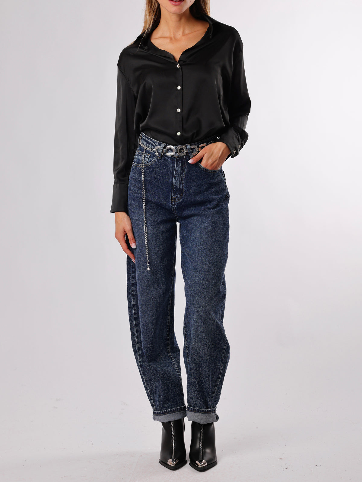 NEW - Chemise satinée noire à manche longue