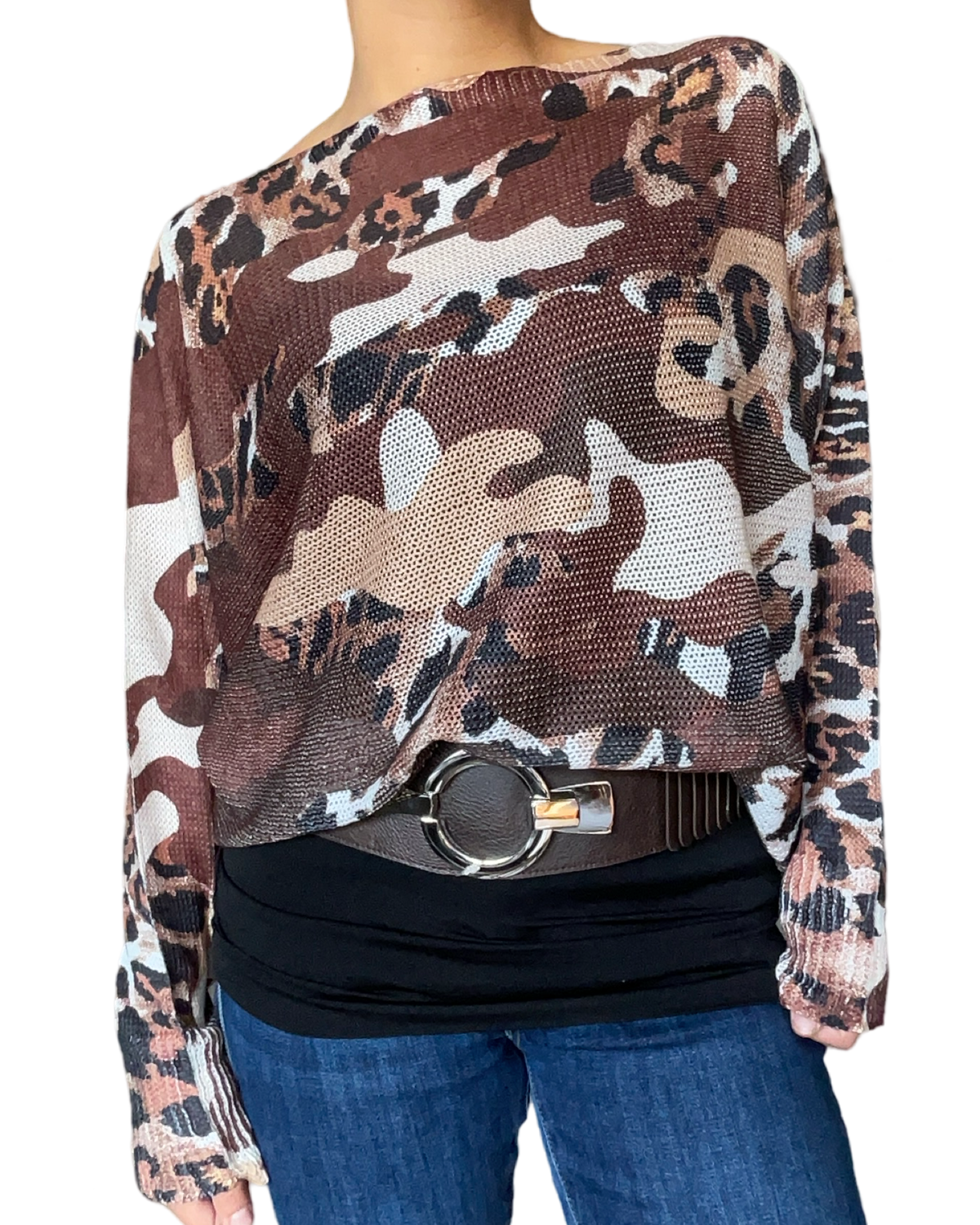 Chandail pour femme avec imprimé de camouflage animal print avec ceinture et camisole gainante.