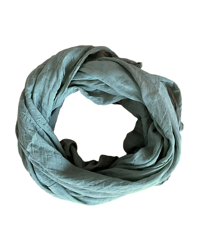 Foulard vert kaki pour femme.