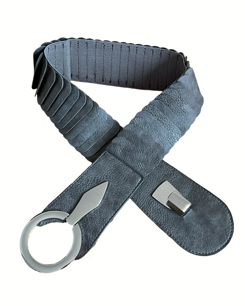 Ceinture grise élastique à bande large pour femme.