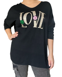 Chandail noir pour femme avec imprimé ''Love''.