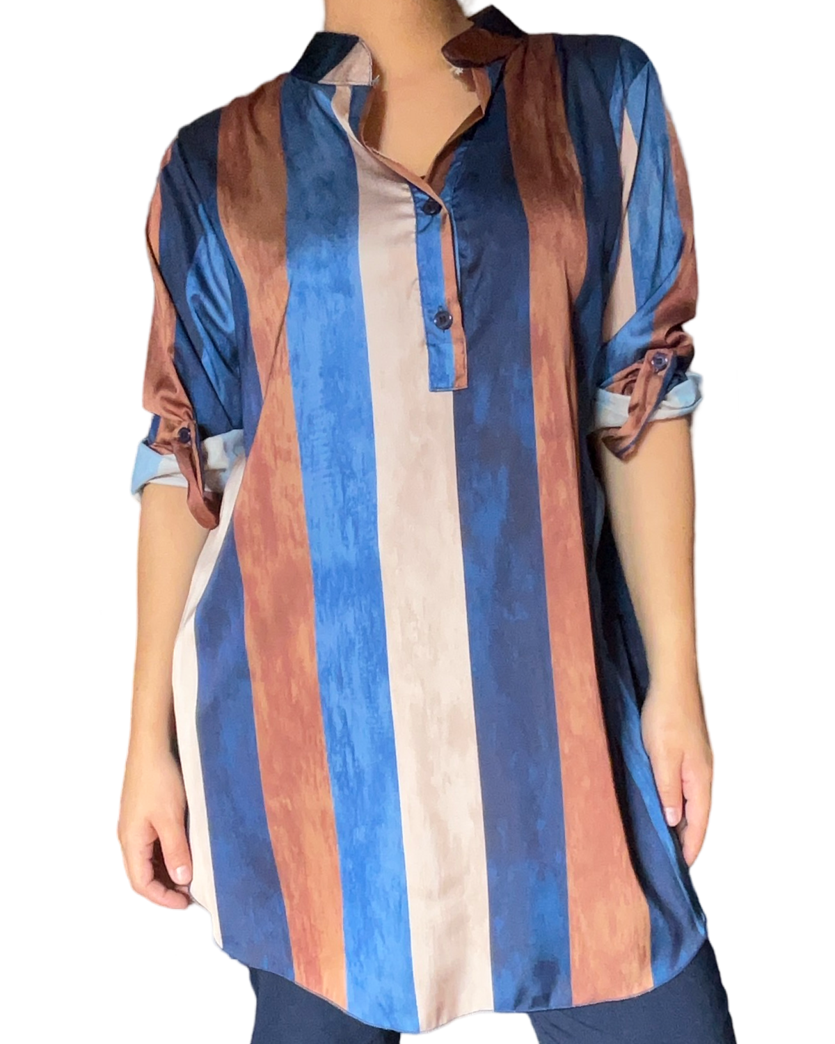 Blouse rayée brun et bleu pour femme.