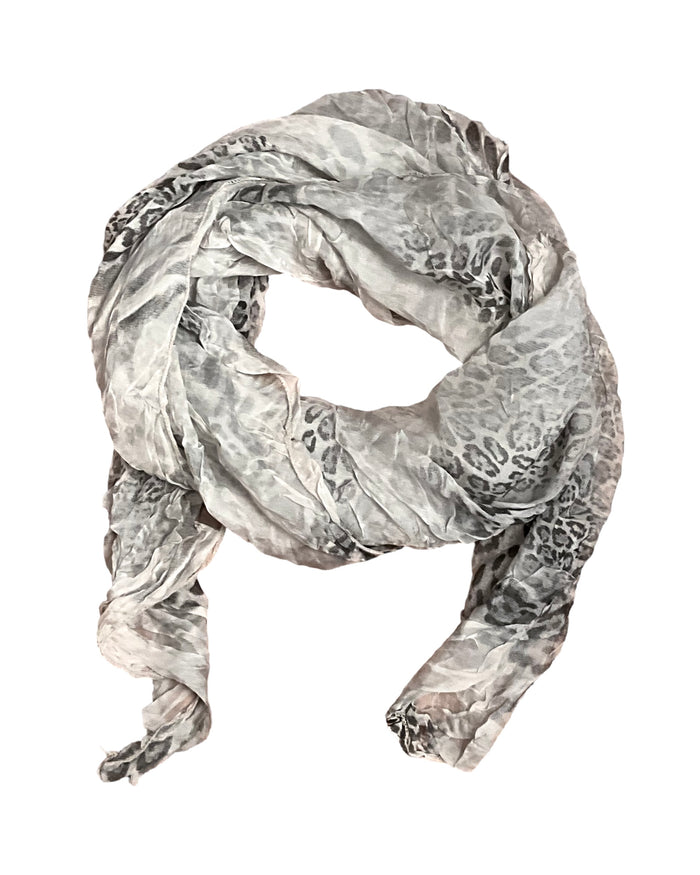 Foulard blanc léopard 100% soie pour femme.