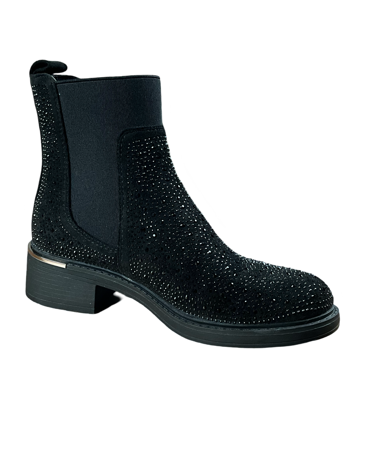 Botte noir brillante pour femme de près