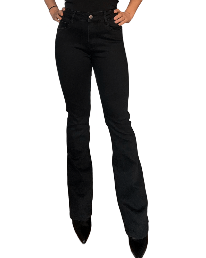 Pantalon flare noir pour femme.