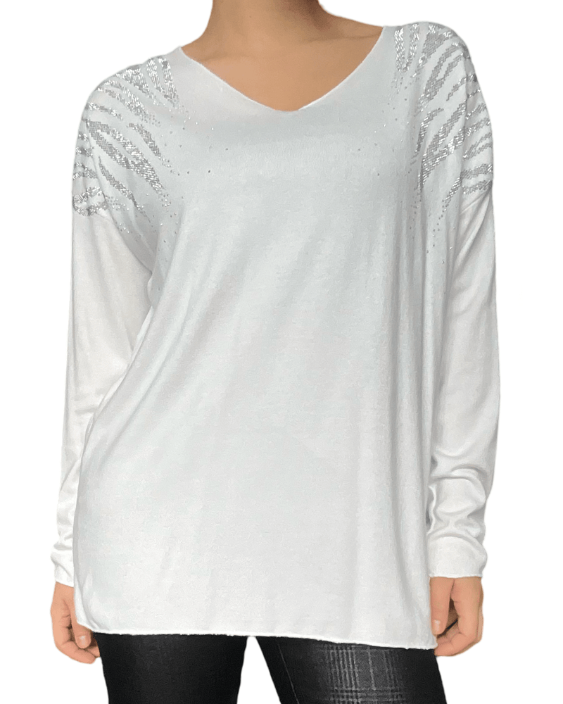 Chandail blanc cassé avec des pépites argentées pour femme.