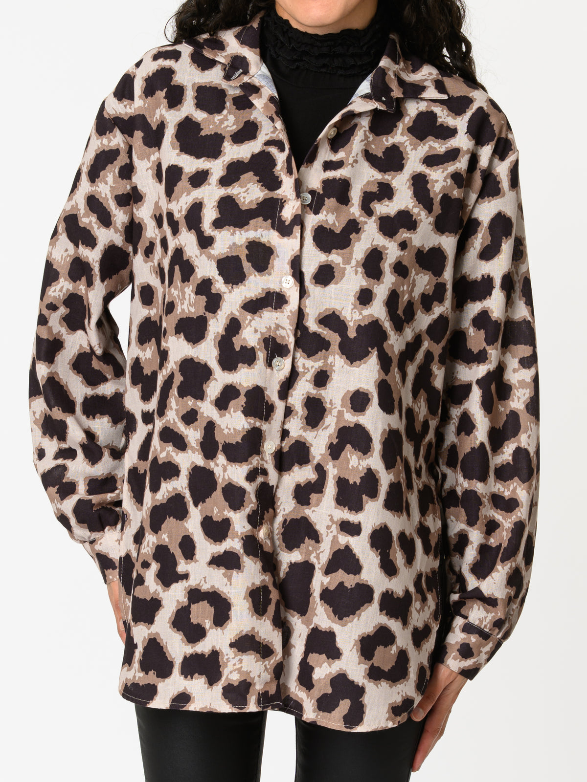 NEW - Chemise beige avec imprimé de léopard