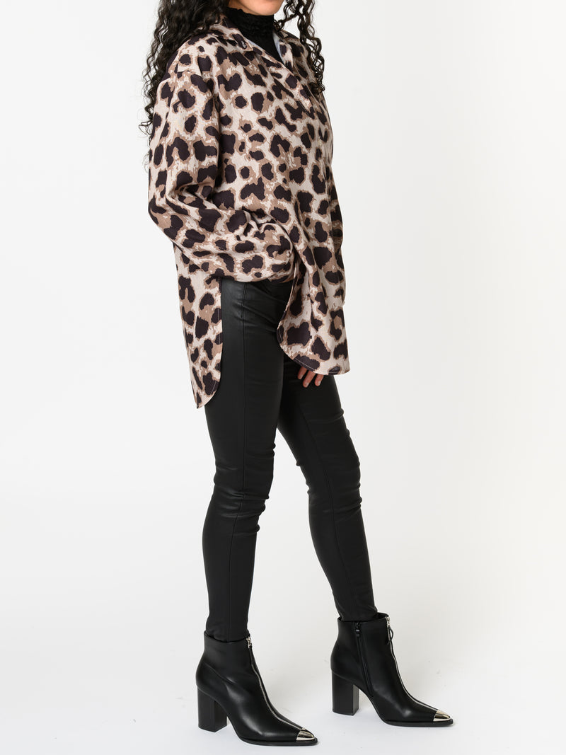 NEW - Chemise beige avec imprimé de léopard