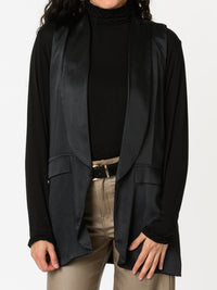 NEW - Veste noir en satin