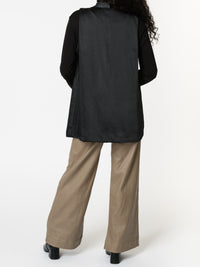 NEW - Veste noir en satin