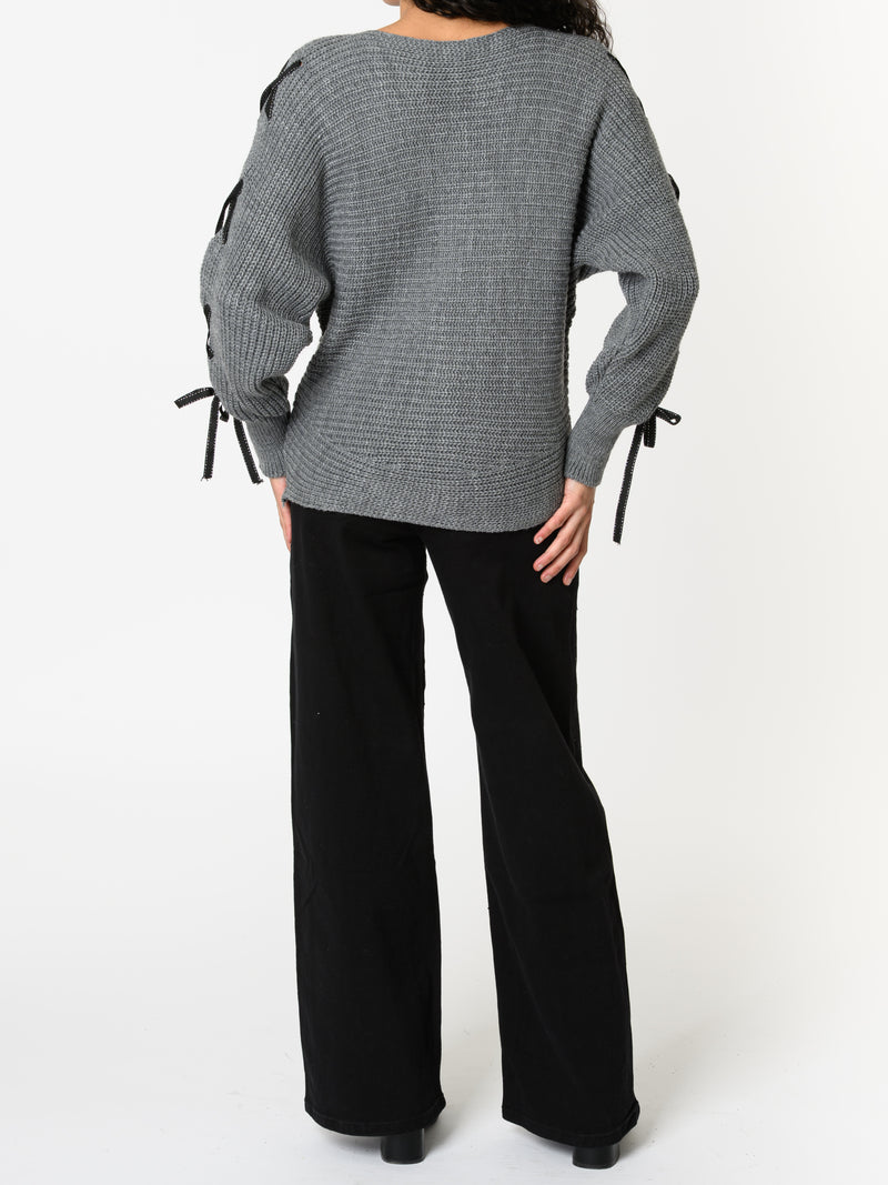 NEW - Chandail gris avec rubans sur les côtés