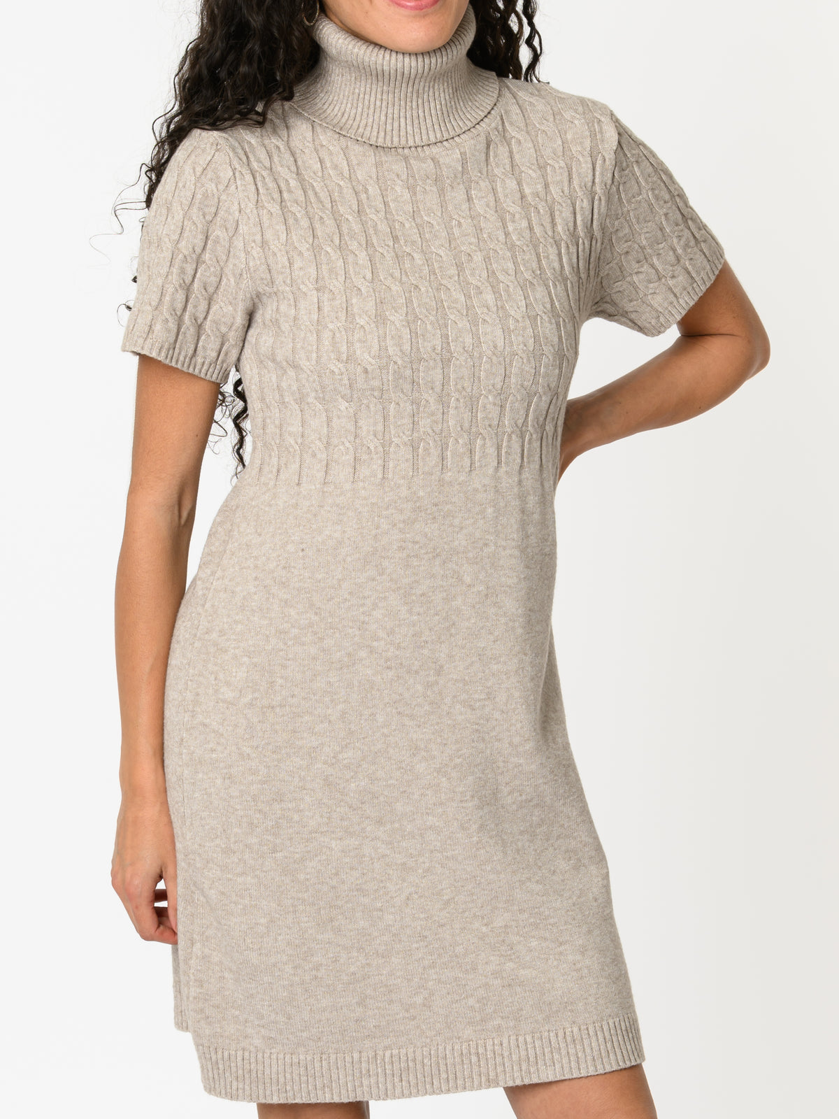 NEW - Robe beige en tricot torsadé