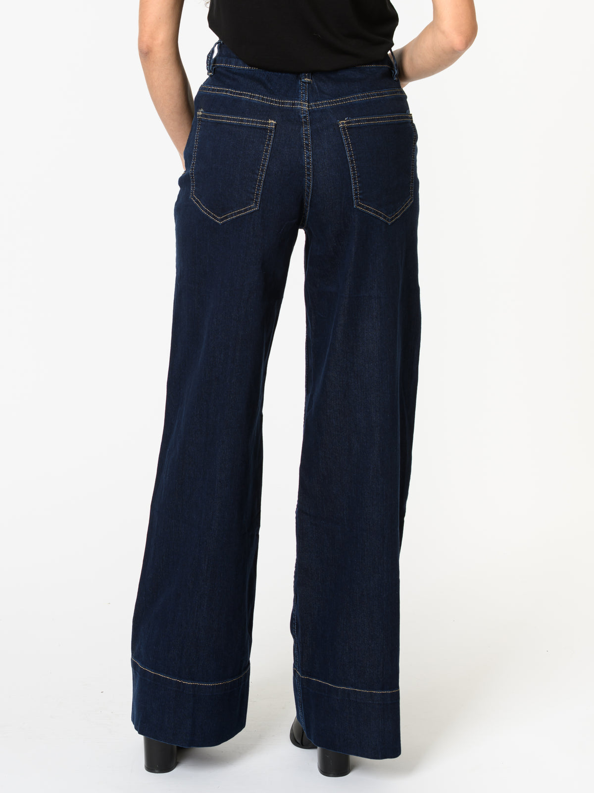 NEW - Jeans évasé bleu foncé
