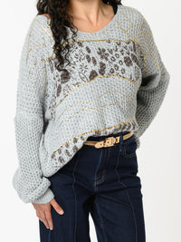 NEW - Chandail gris avec imprimé animal abstrait