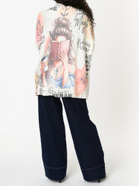 Chandail blanc et corail avec imprimé de femme