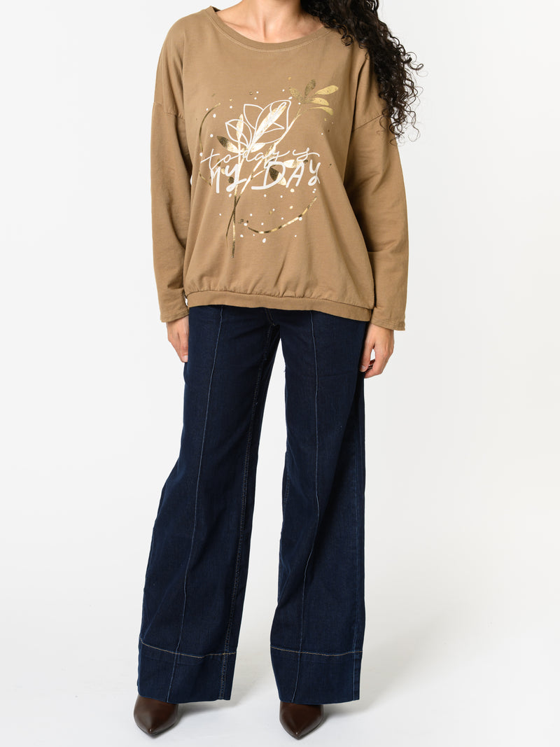 NEW - Chandail camel avec imprimé floral blanc et or