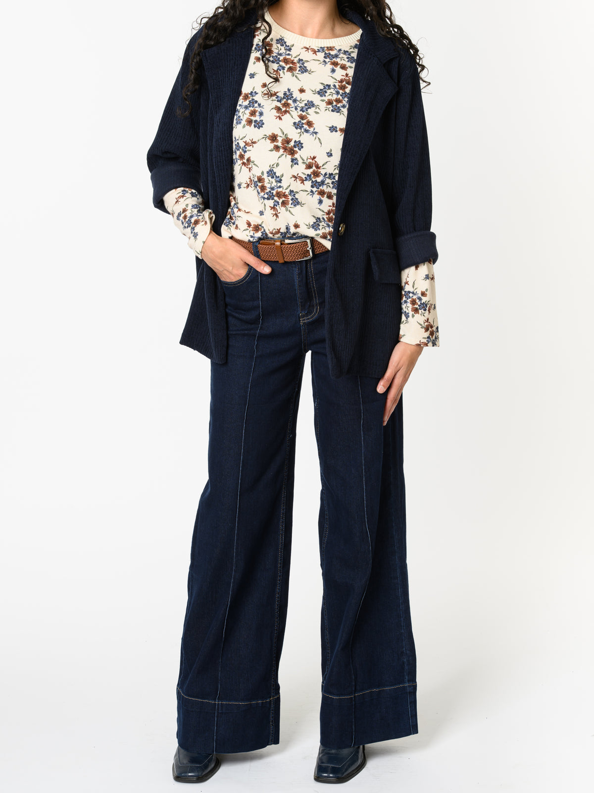 NEW - Chandail blanc crème avec imprimé floral bleu et brun