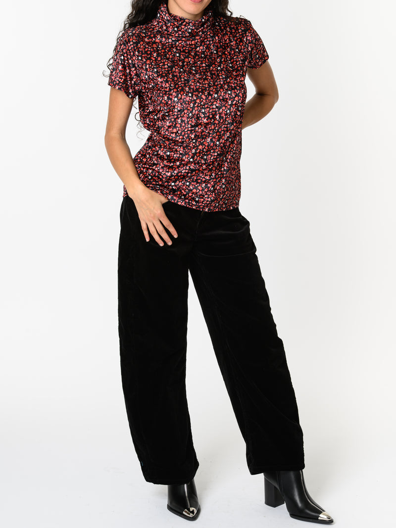 NEW - Chandail noir à motifs floraux rouges