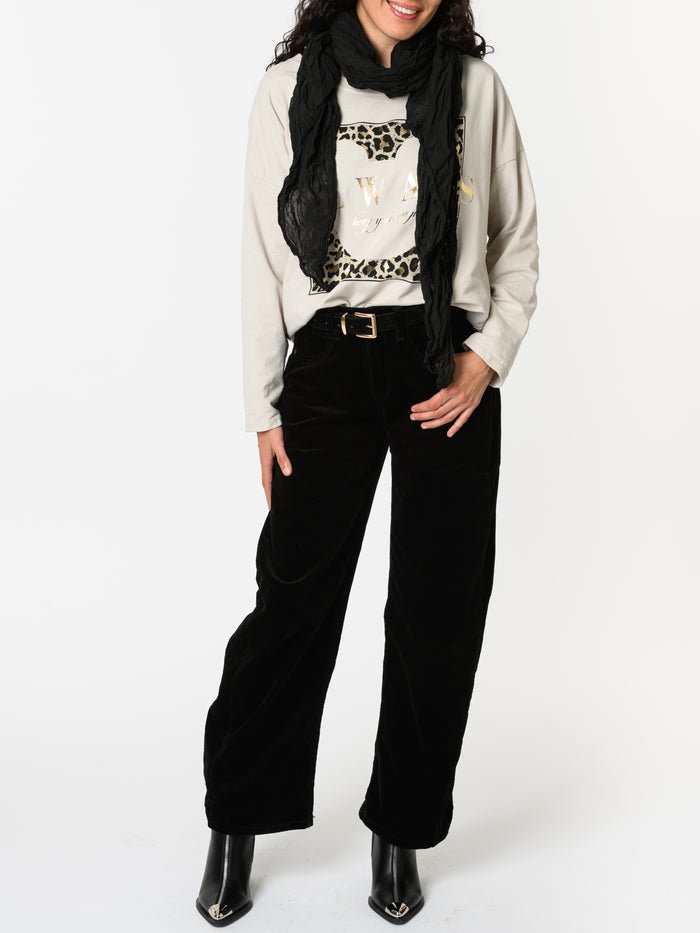 NEW - Chandail beige avec silhouette Mickey Mouse