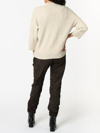 NEW - Chandail beige à motifs de fleurs beiges