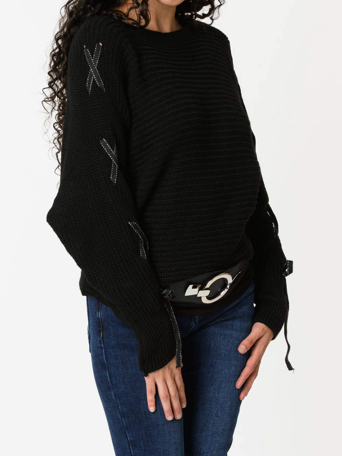 NEW - Chandail noir avec lacets sur les côtés