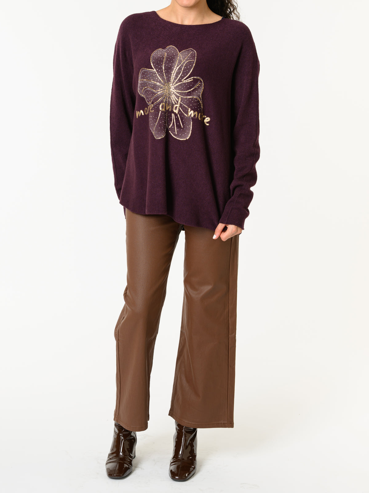 NEW - Chandail prune avec imprimé d'une fleur brillante