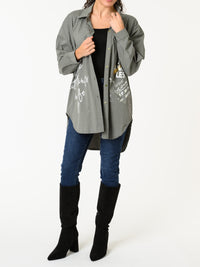 NEW - Chemise kaki avec imprimé d'écritures blanches