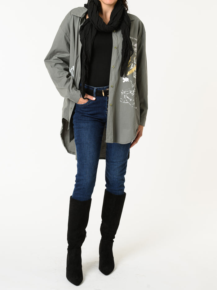 NEW - Chemise kaki avec imprimé d'écritures blanches