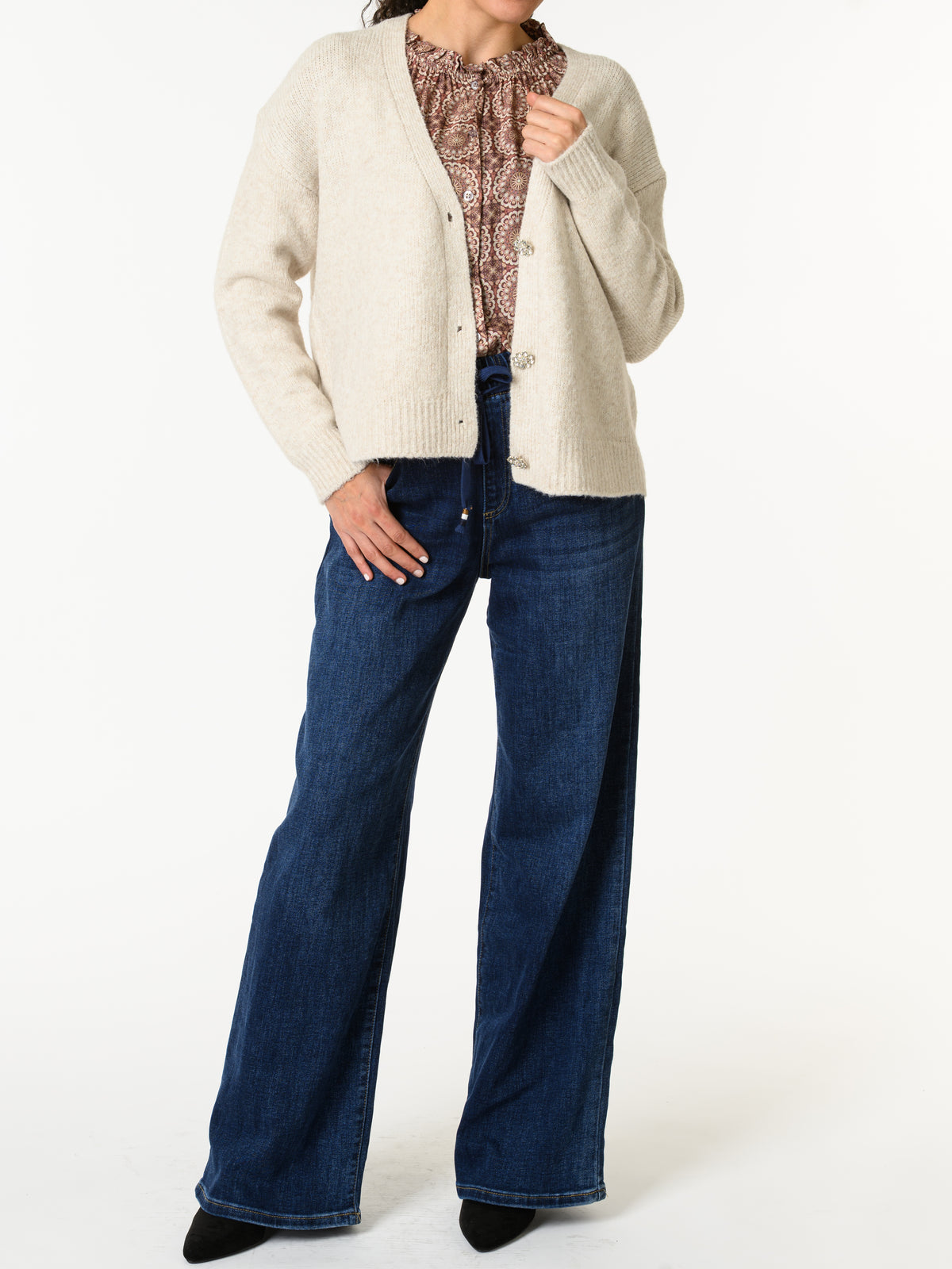 NEW - Veste beige avec boutons en forme de fleur