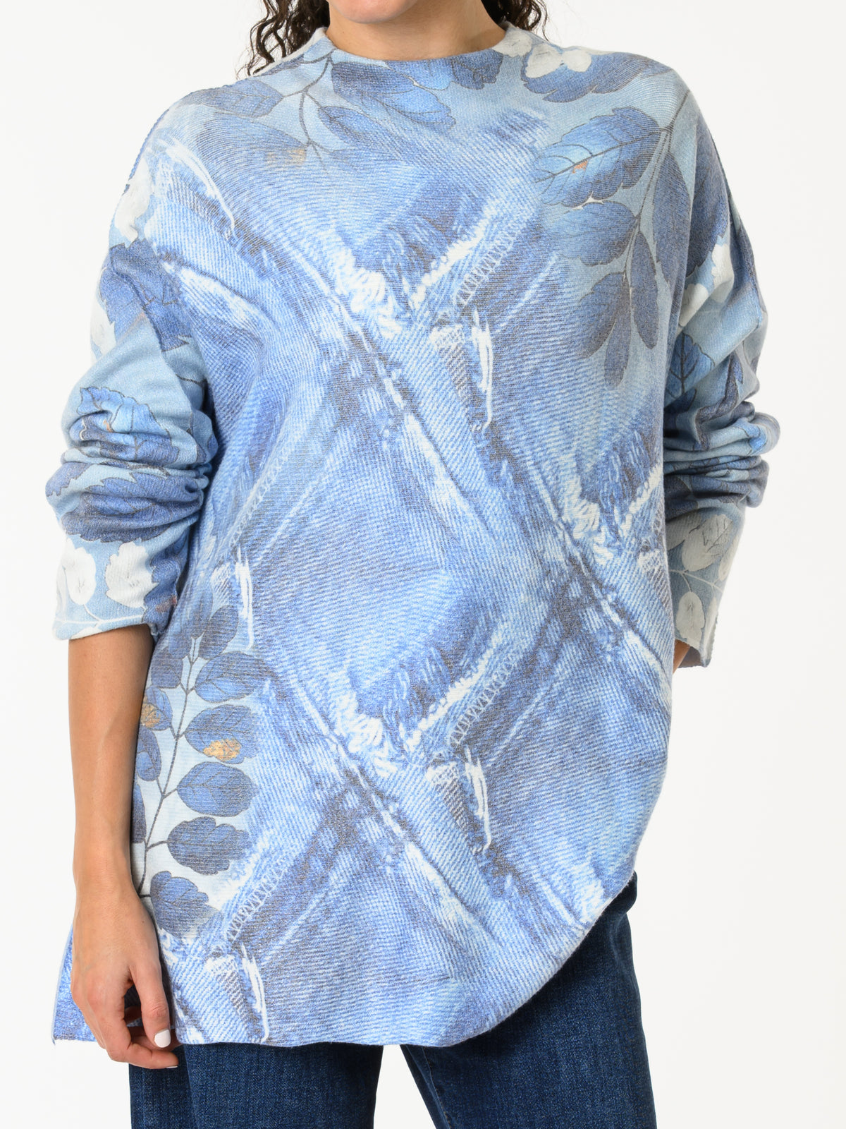 NEW - Chandail bleu et blanc avec imprimé de feuilles