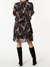 NEW - Robe à volants avec imprimé de plumes