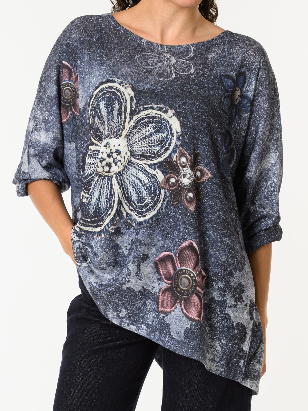 NEW - Chandail marine avec imprimé de fleurs