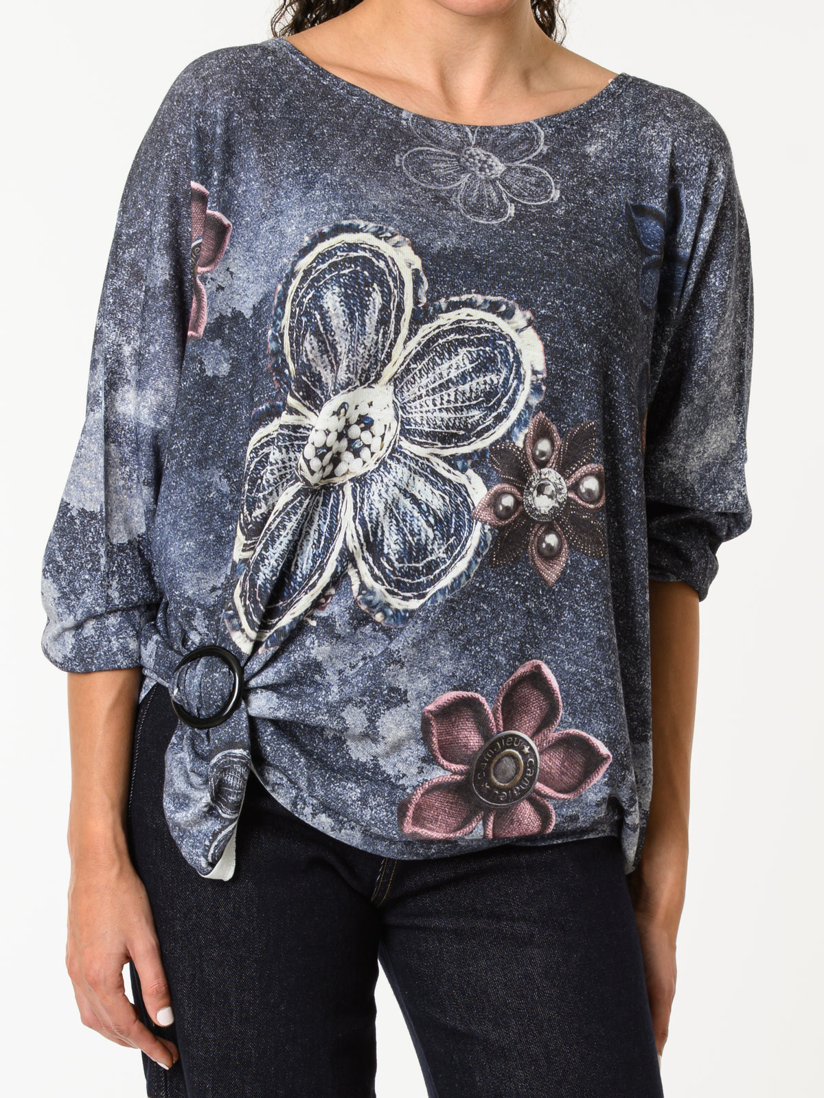 NEW - Chandail marine avec imprimé de fleurs