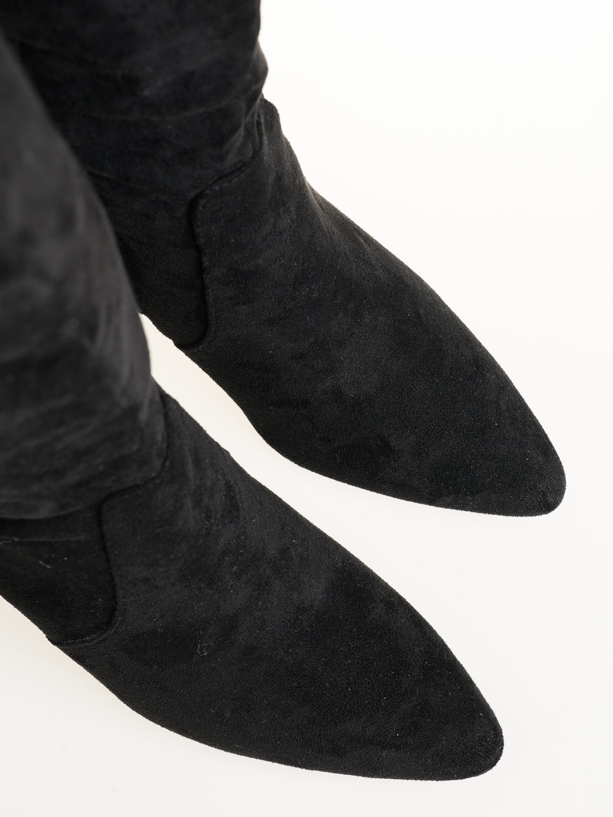Botte noire haute en suède