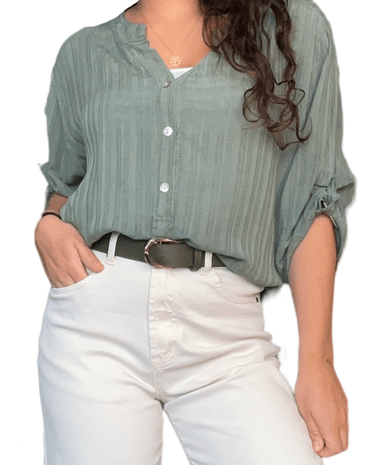 Blouse kaki à manche 3/4 pour femme avec ceinture kaki.