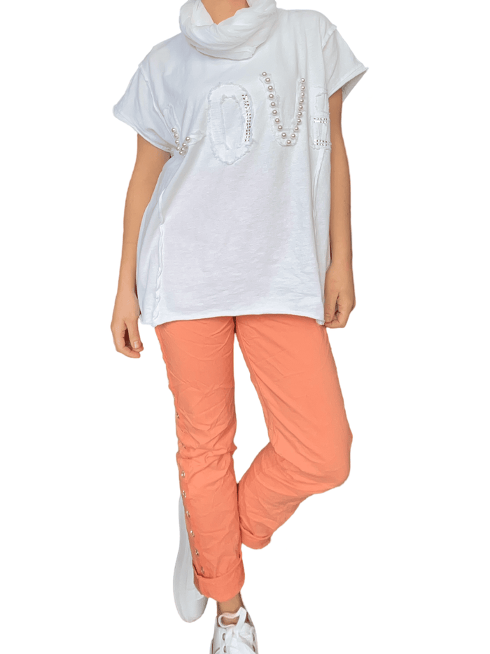 T-shirt blanc avec imprimé ''LOVE'' pour femme avec pantalon.