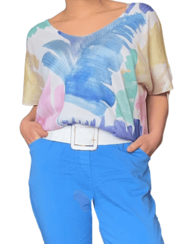 T-shirt avec imprimé de feuilles abstraites pour femme avec ceinture.