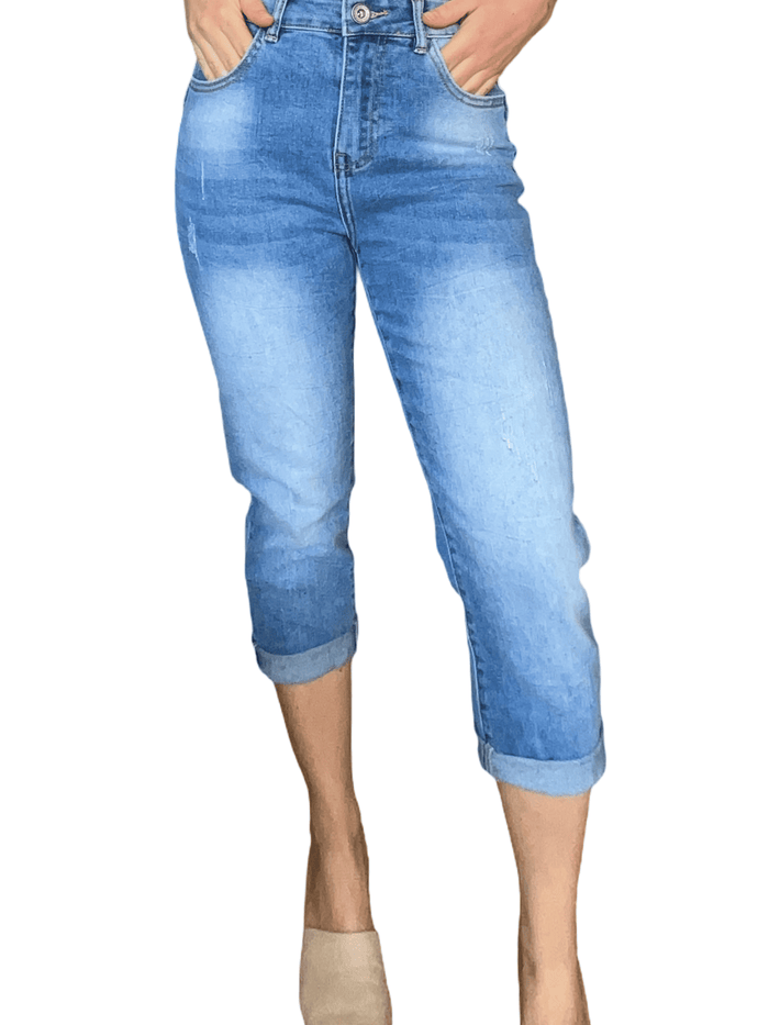 Capri en jeans à taille régulière pour femme.