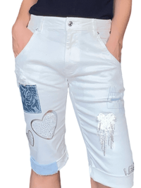 Bermuda blanc avec patchwork pour femme.